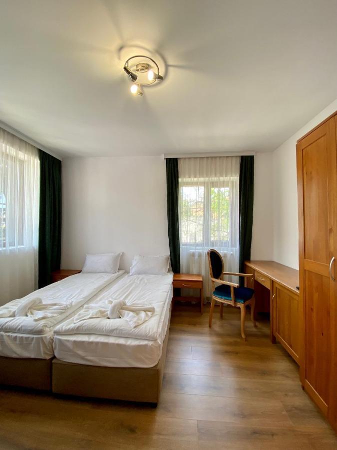 Edelweiss Central Hotel Банско Экстерьер фото
