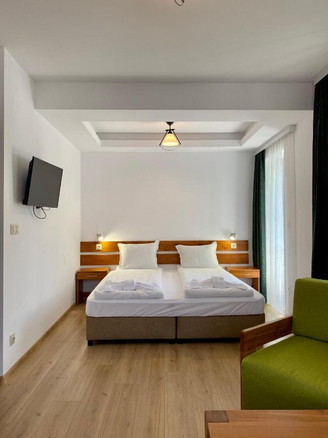 Edelweiss Central Hotel Банско Экстерьер фото